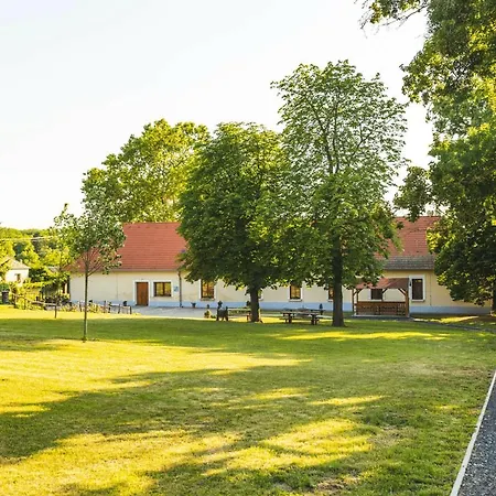 Vendégház Tolnay Kúria és