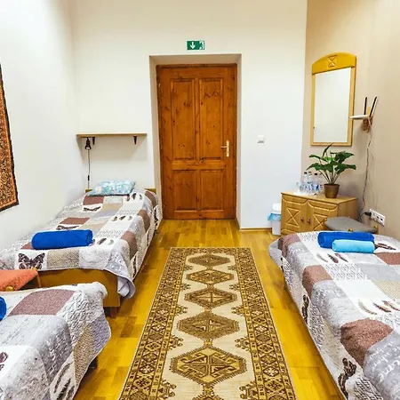 Tolnay Kúria és * Nagygörbő